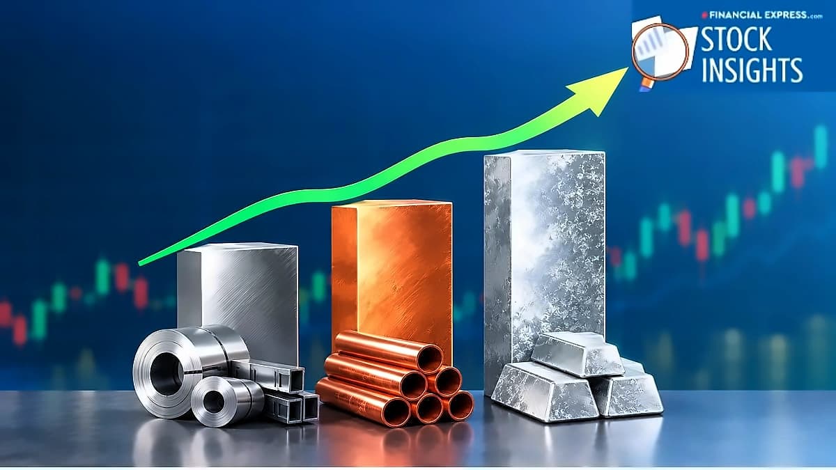 Copper Hits 3-Week Low Despite Supply Shortage as AI Demand Rises