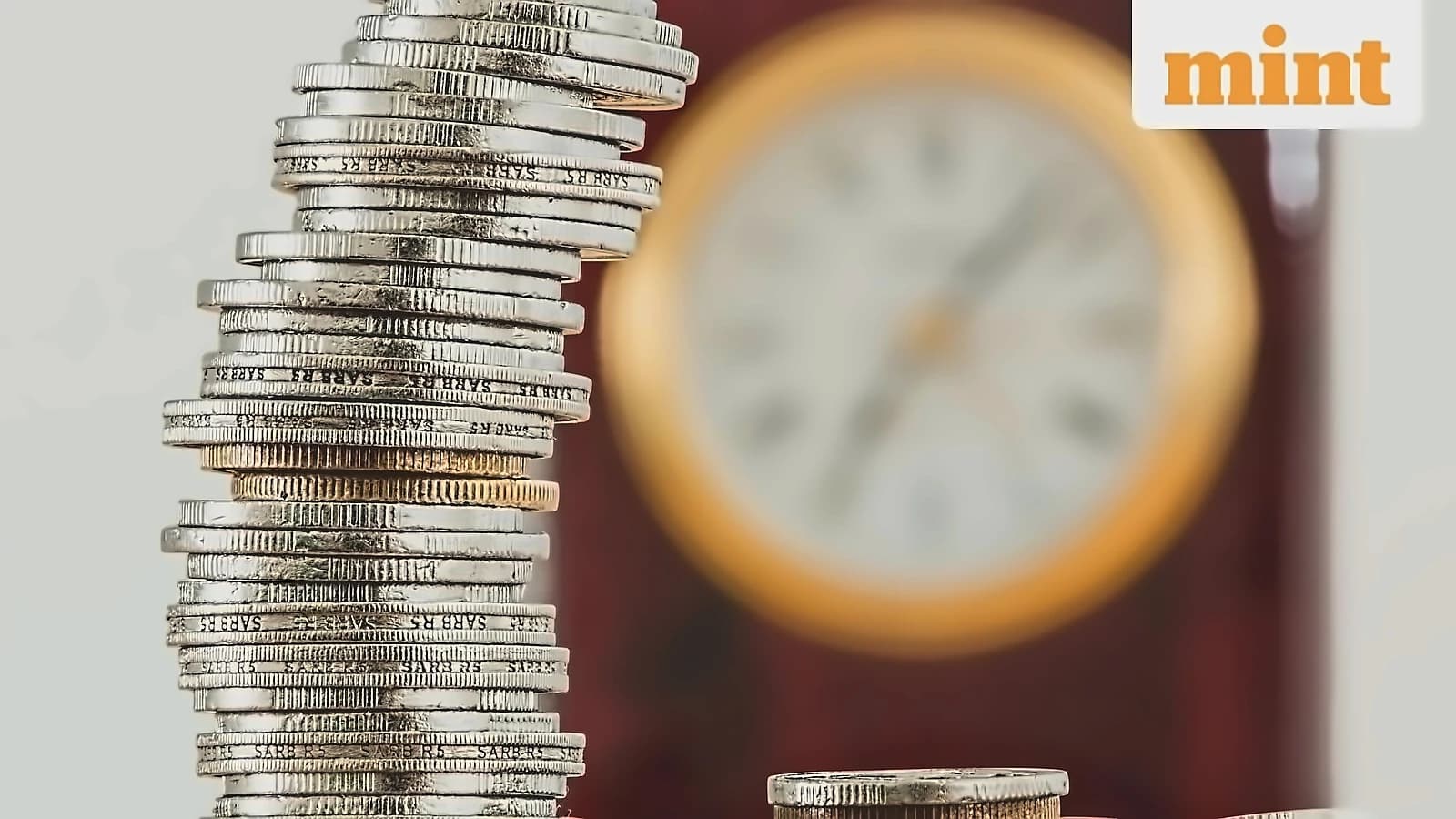 8th Pay Commission Reviews DA as Arrears Delayed Until 2027