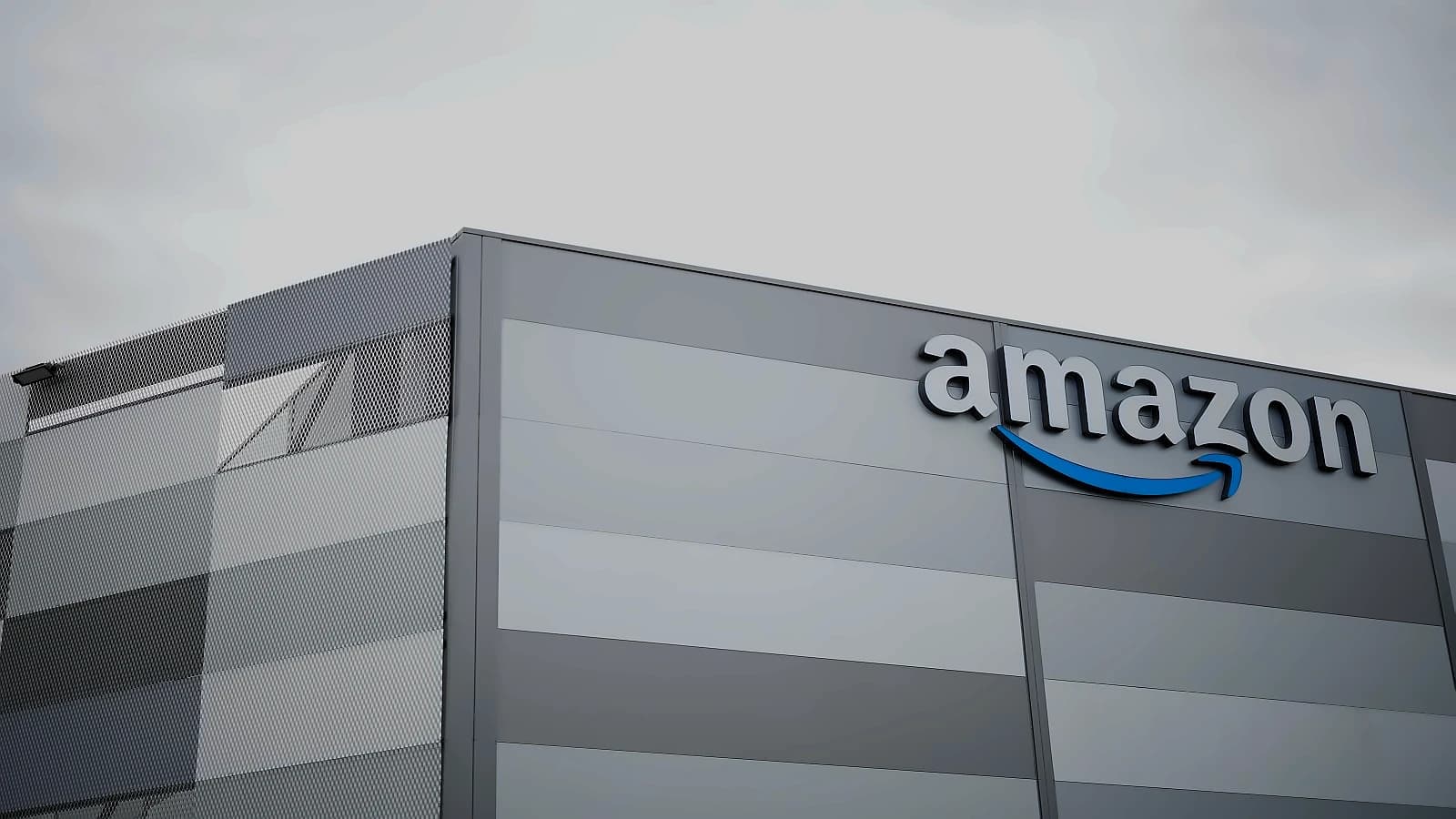 Amazon Secures $17.5B Loan for AI Investments