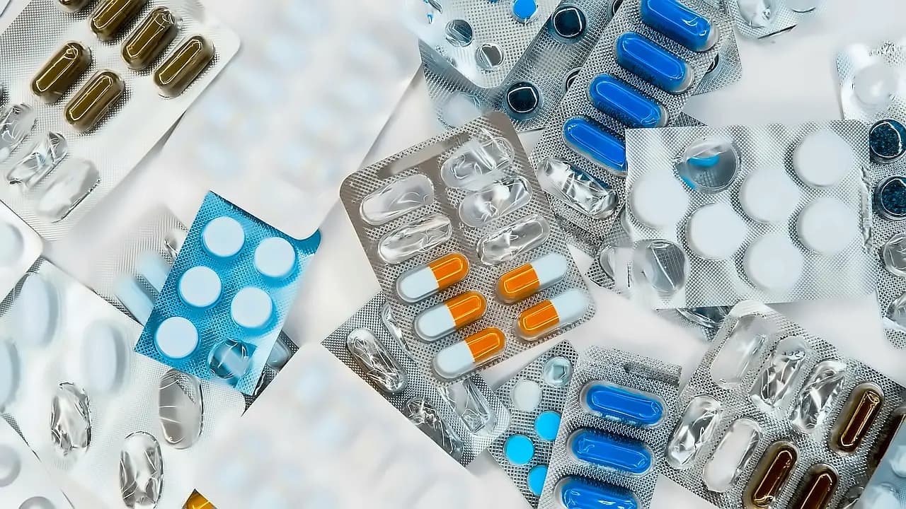Aurobindo Pharma Q1 profit jumps 25% to ₹1,032 crore, shares rise 3%
