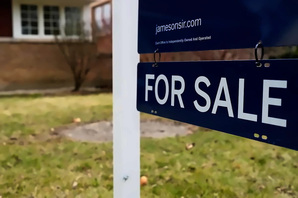 Bank Lending Rates Rise to 8.53% as Credit-Deposit Gap Widens
