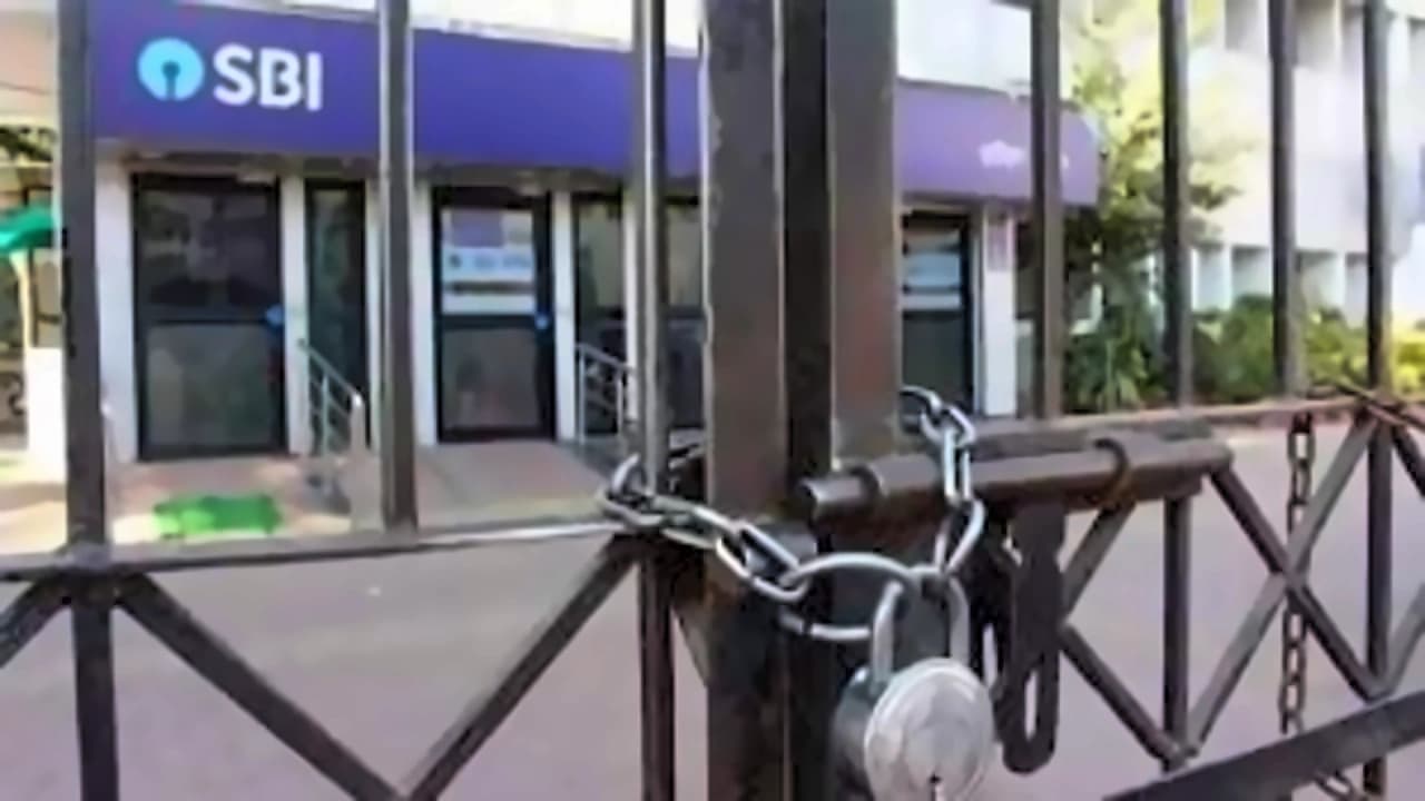 Banks Open May 30, 2026: Fifth Saturday Operations Confirmed