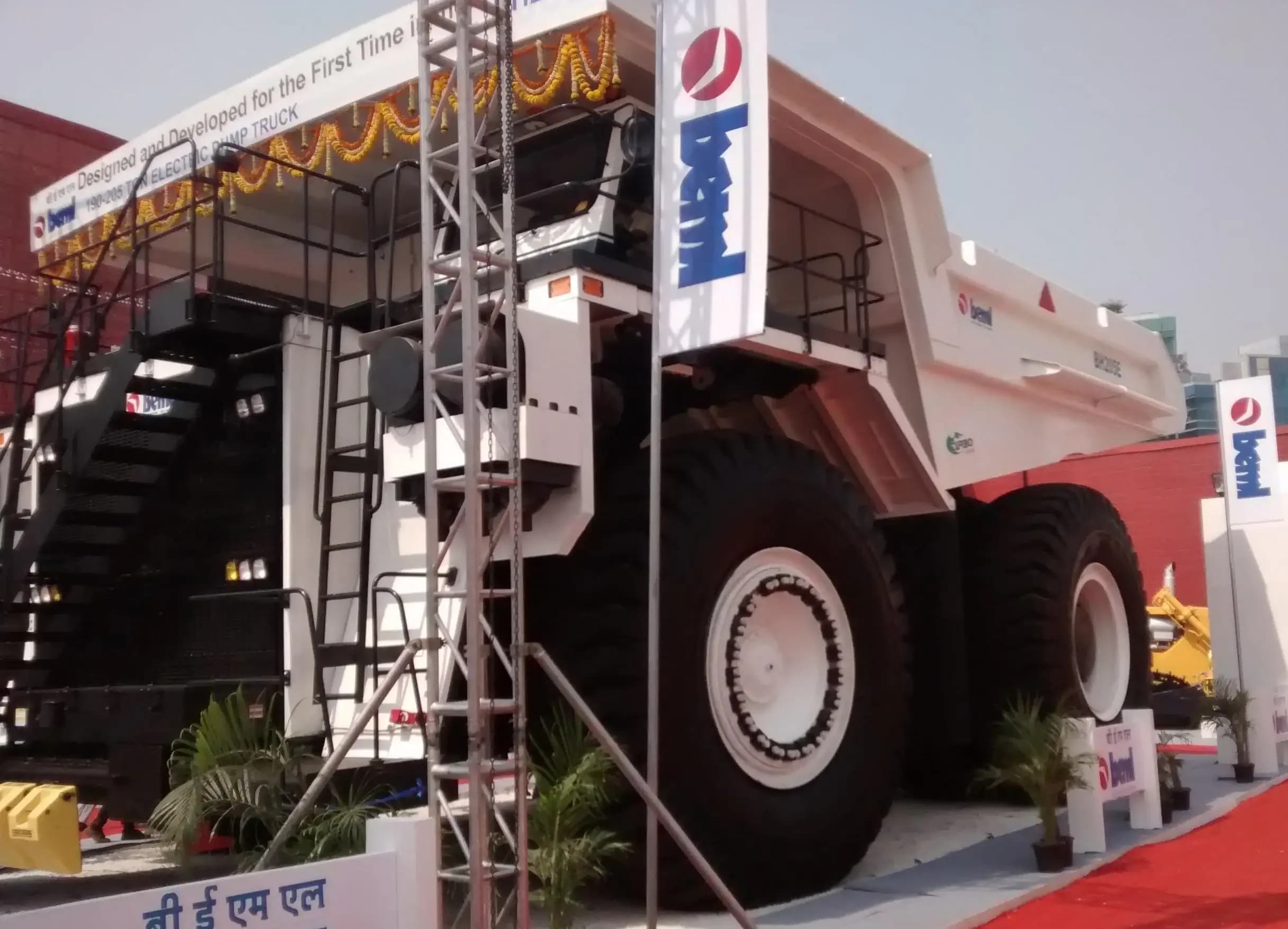 BEML Stock Rallies 8% on ₹590 Cr Defence Order Win