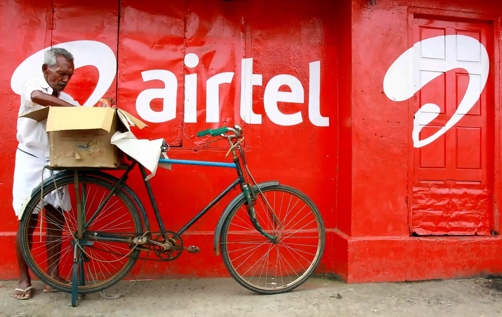 Telecom stocks surge 4% on Jio IPO buzz, Airtel gains 3.88%