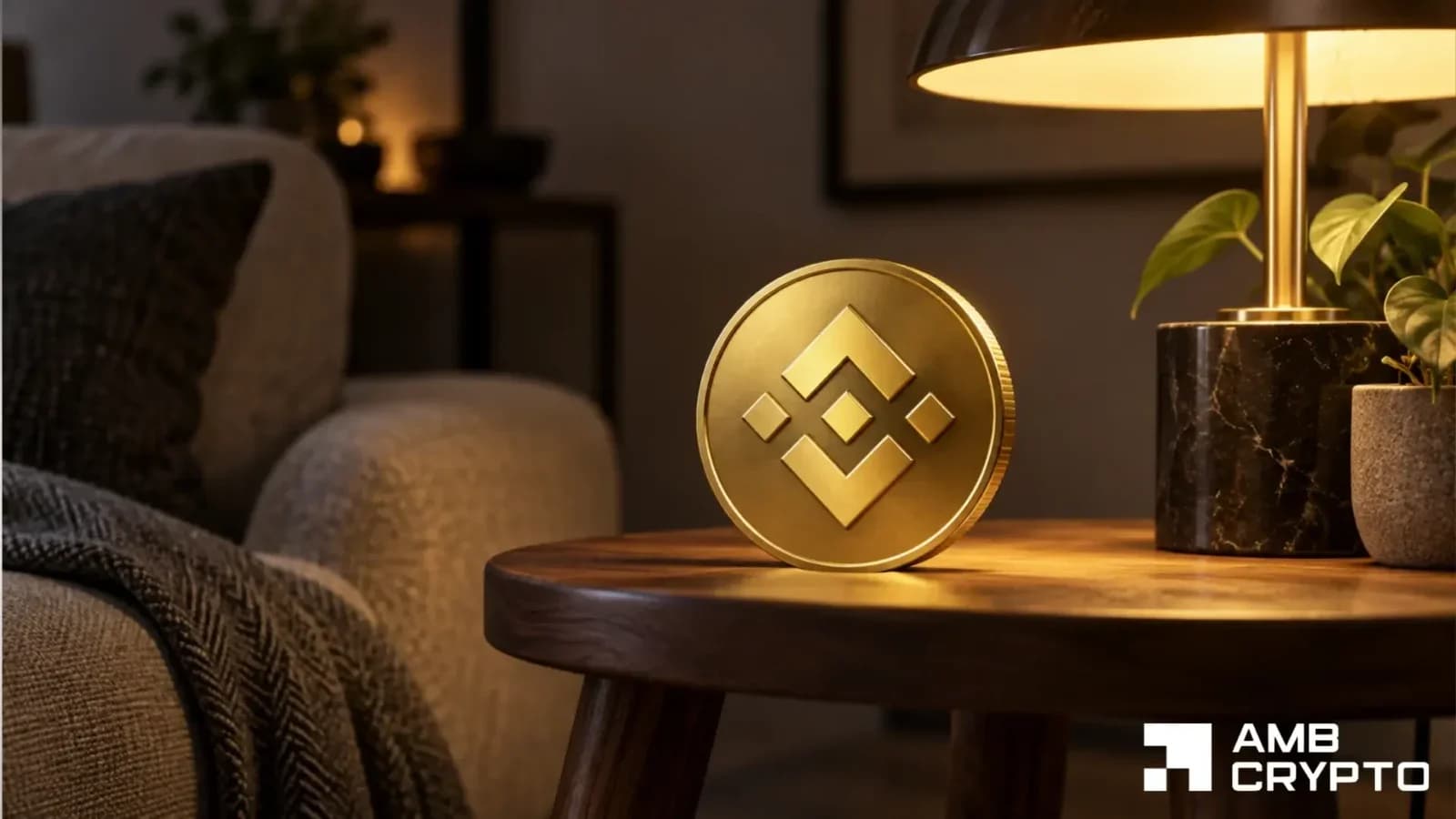 BNB reclaims $780 after $745 breakout, tests $700 support
