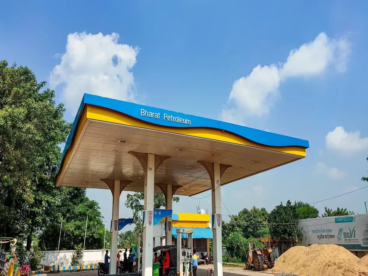 BPCL shares surge 3% ahead of Q4 results amid crude price surge