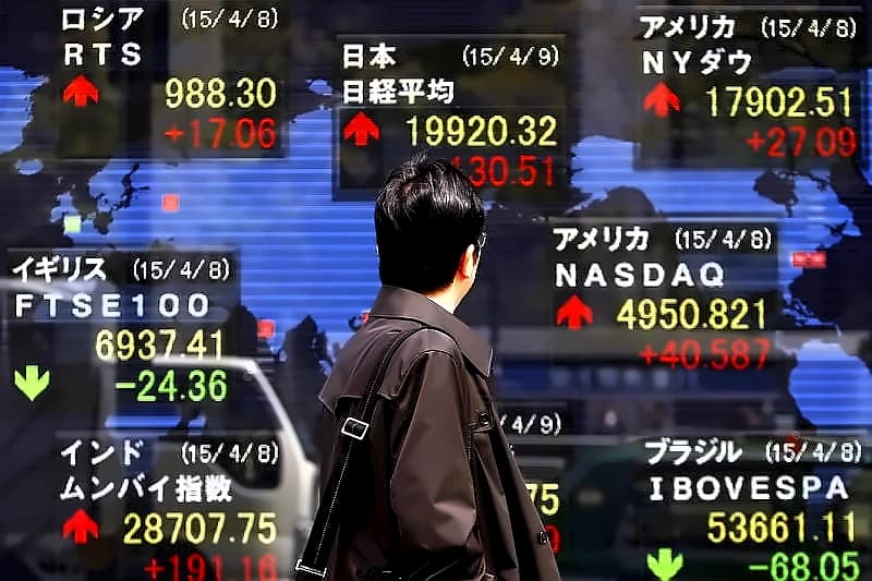 KOSPI crashes 11% in worst session in 5 months as AI chip fears intensify