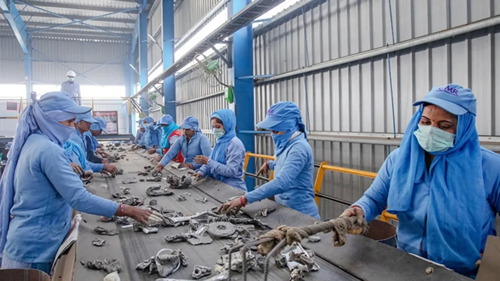 CMR Green Tech shares rise 4% on strong debut, hit ₹251 peak
