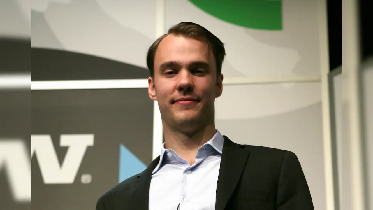 Coinbase Co-Founder Ehrsam Eyes Venezuelan Oil Fields