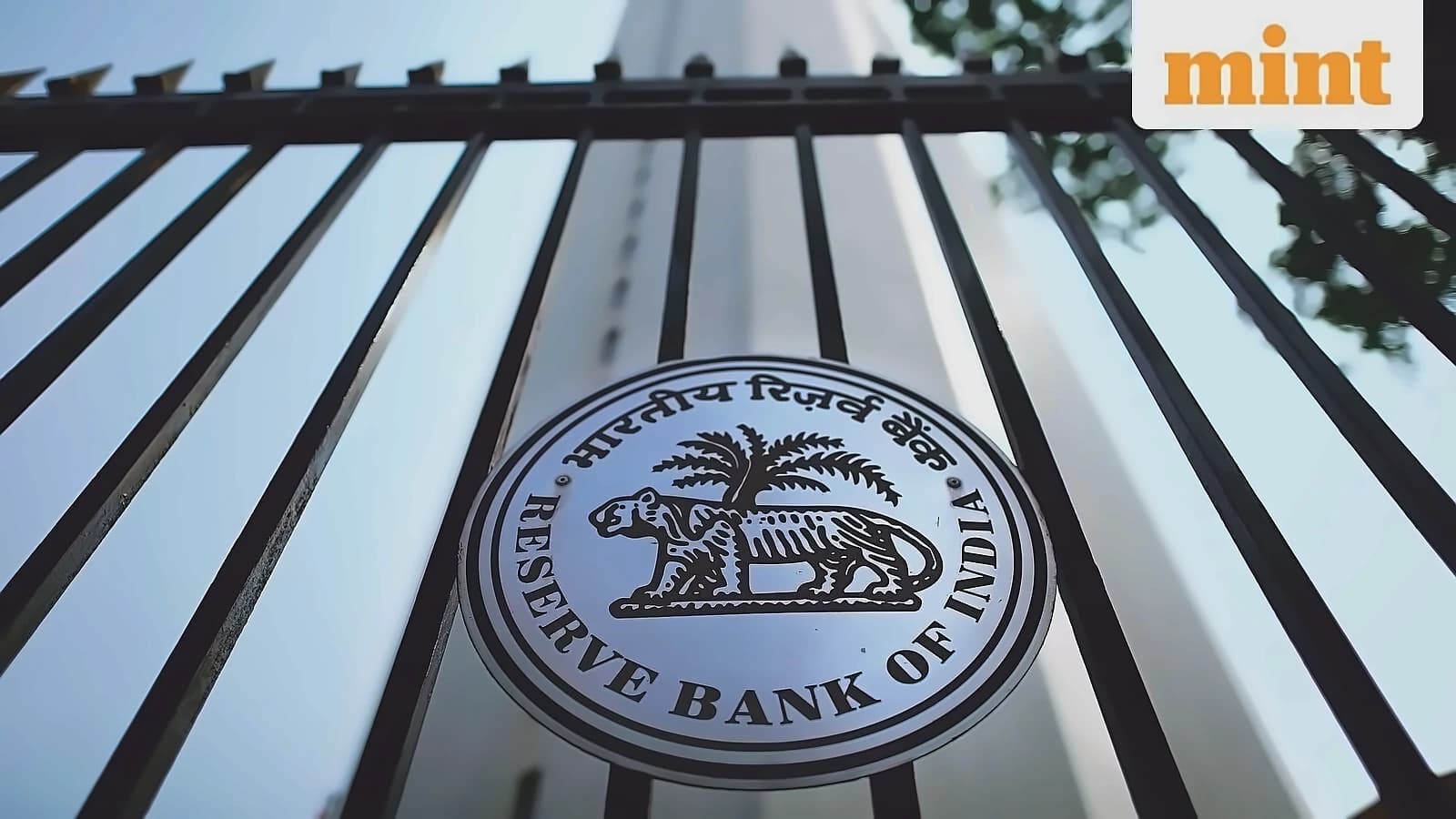 Corporate Bond Issuances Hit ₹2.37 Trillion in Q1FY27 Despite 34% YoY Decline