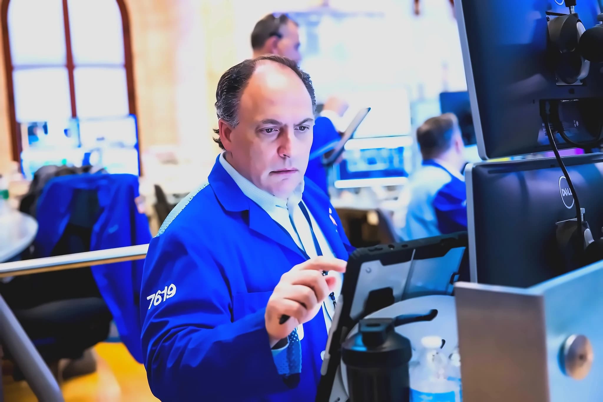 Copper Hits Record High as AI Buildout Drives Metal Rally
