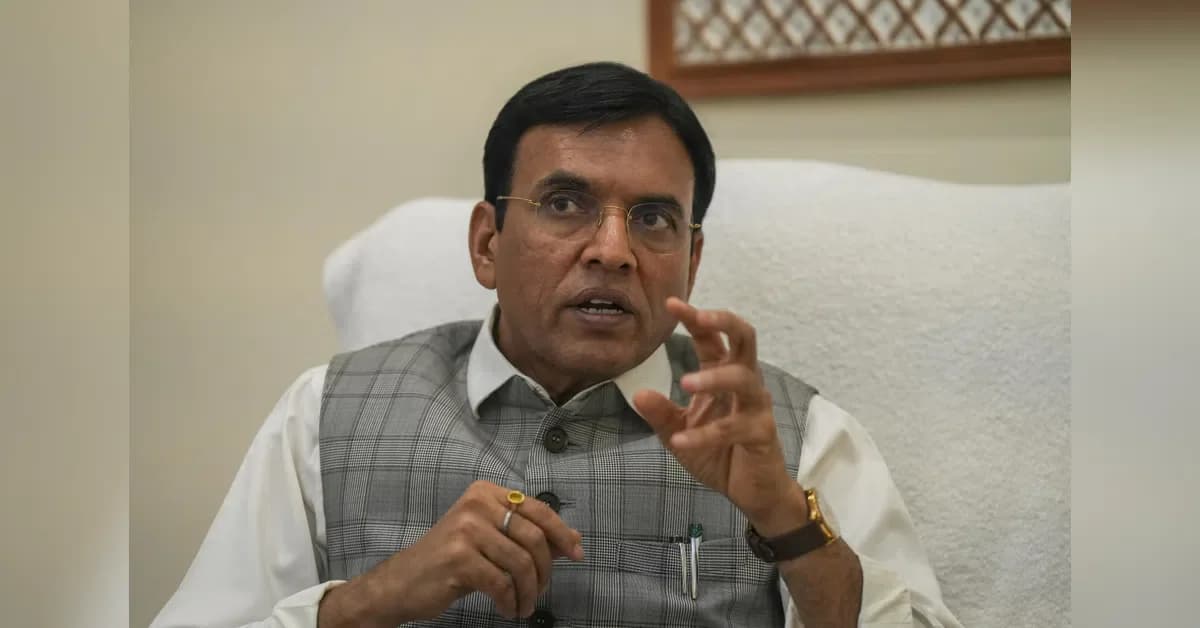 EPFO Launches WhatsApp Chatbot and UPI Payouts for Digital Services
