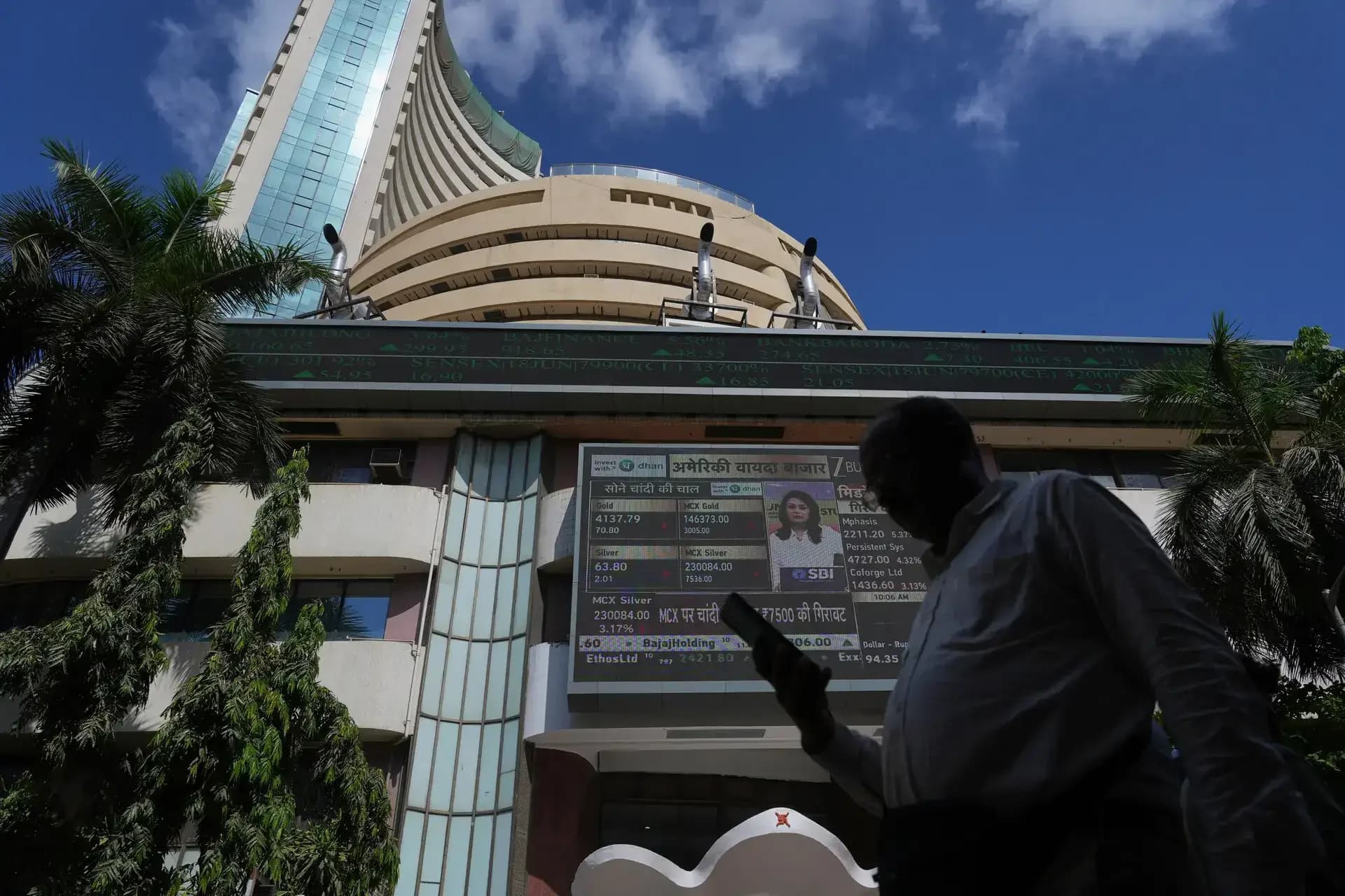 Big Four Expand Beyond Metros as India's Top Auditors Lead Growth