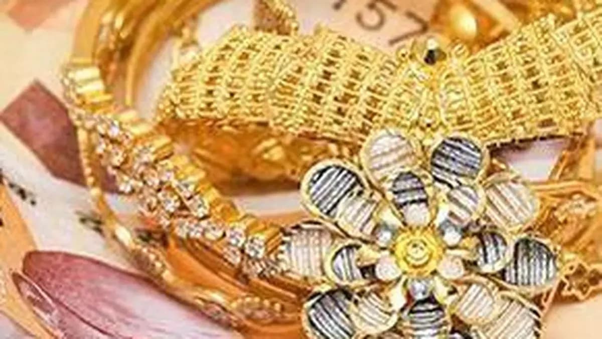 Gold loans drive NBFC growth to double-digit share