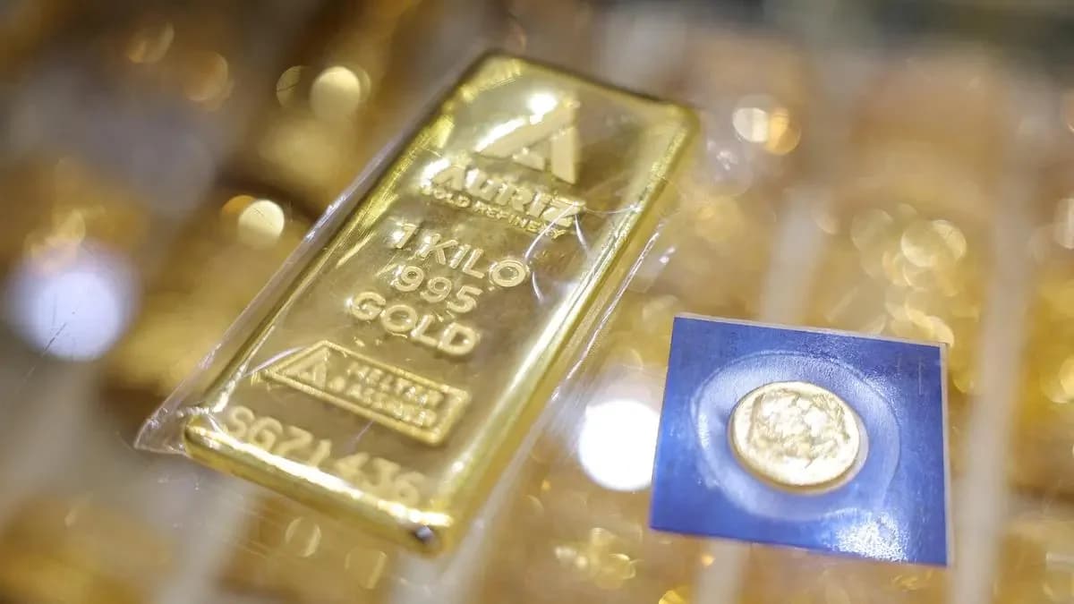 Gold rebounds 2.59% to $4,489 as oil prices hurt mining stocks