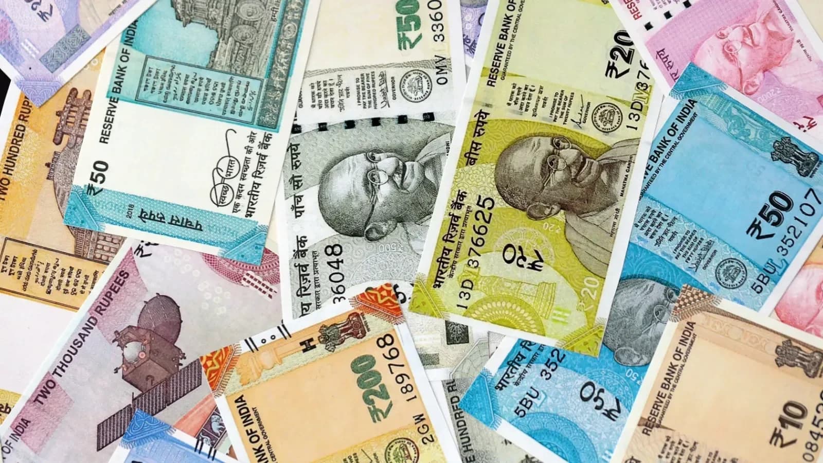 Govt approves RBI's 2 billion polymer note field trials
