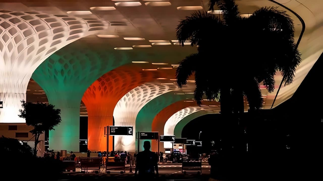 Govt panel proposes sweeping airport tariff reforms
