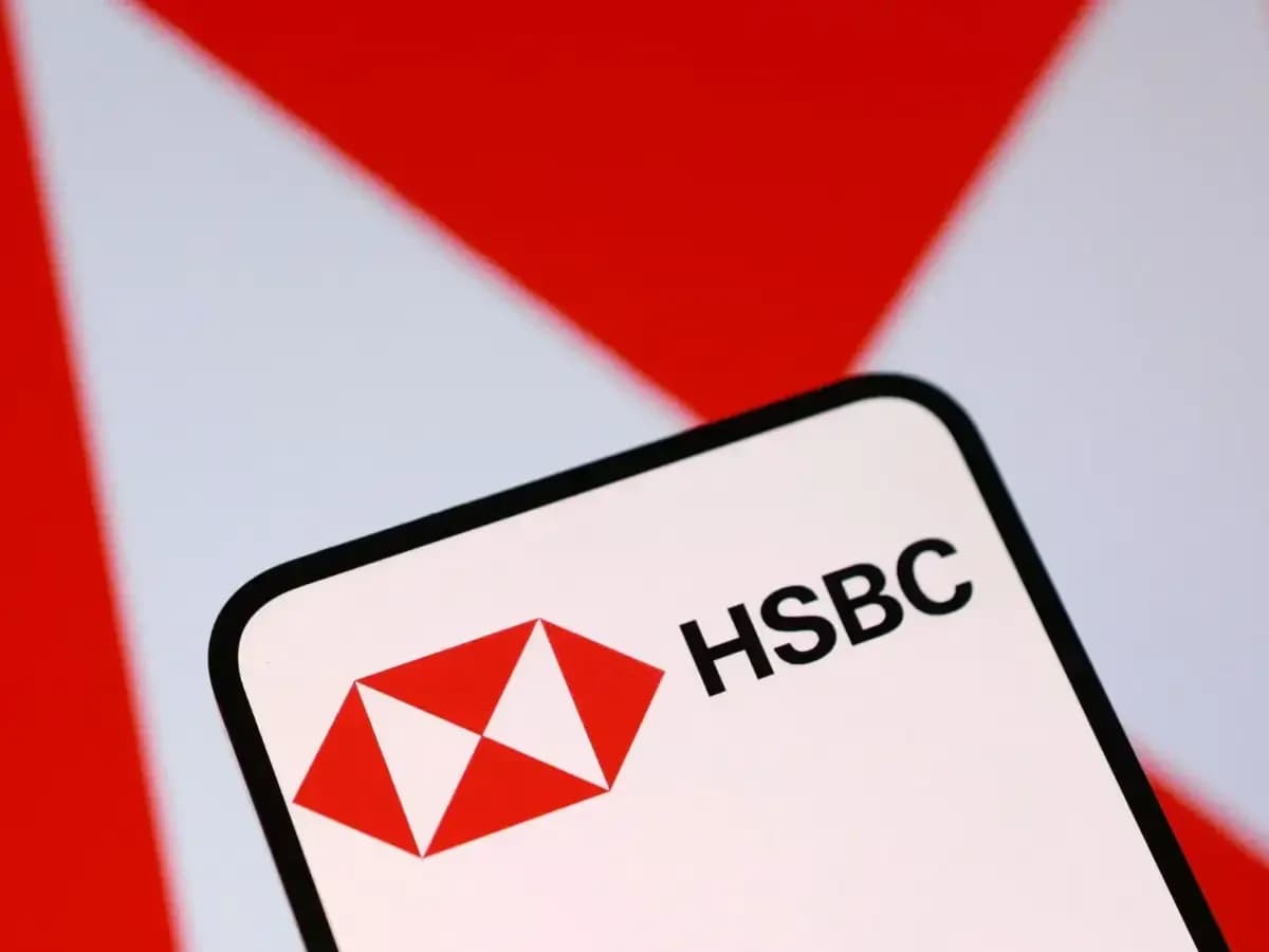 HSBC Competes with PEs for Nuvama Wealth Stake