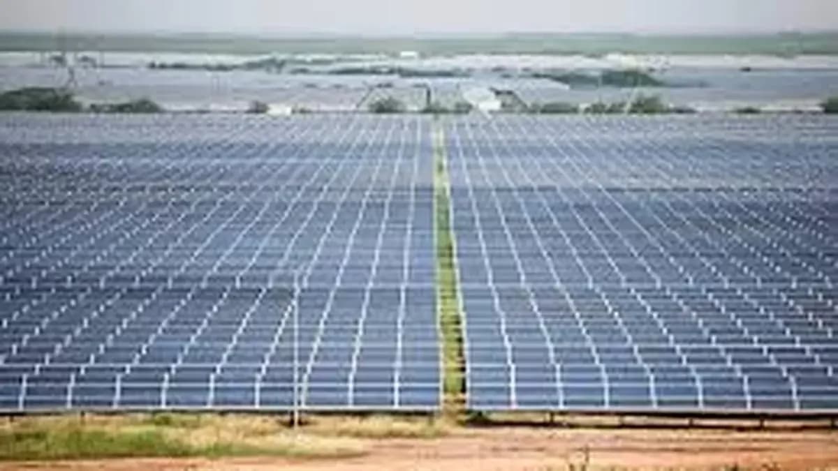 HSBC Sets ₹330 Target for Juniper Green Energy