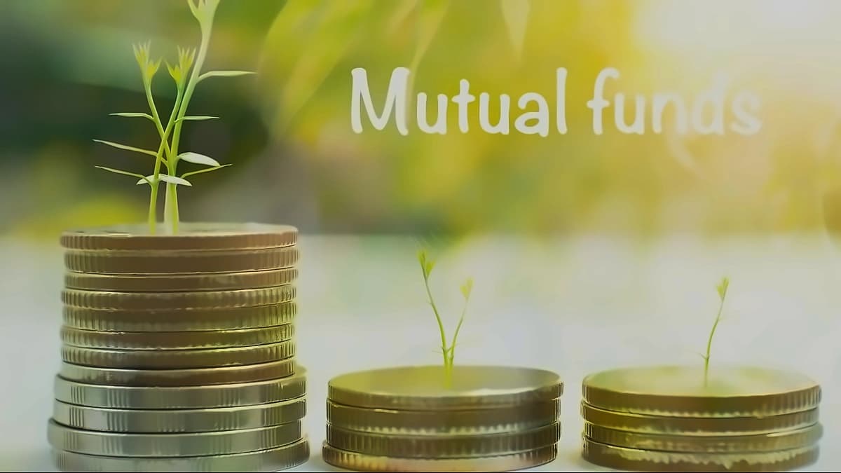 ICICI Prudential Multi-Asset Fund shows ₹889.45 NAV, 17.52% returns