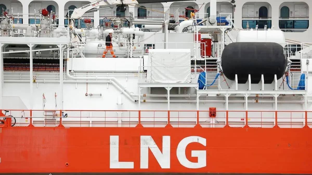 IEA warns US-Iran tensions threaten 2027 oil surplus recovery