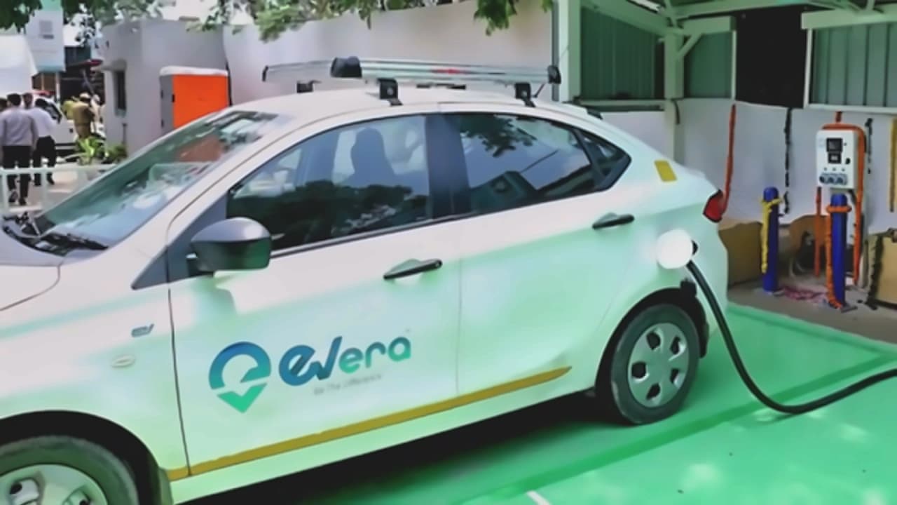 India has 52,718 public EV charging stations: Govt