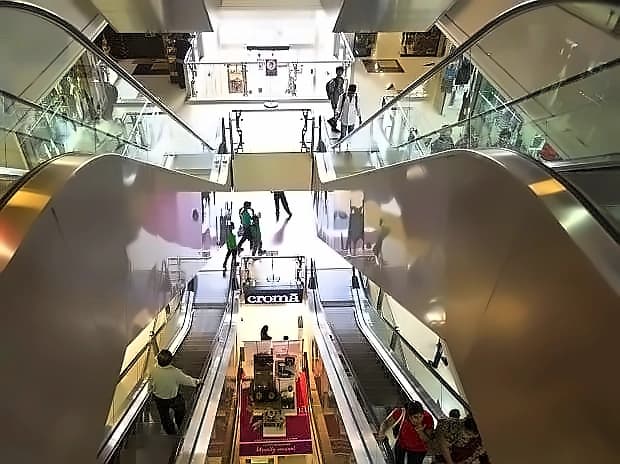 India retail leasing drops 38% in Q3 as Delhi NCR leads market