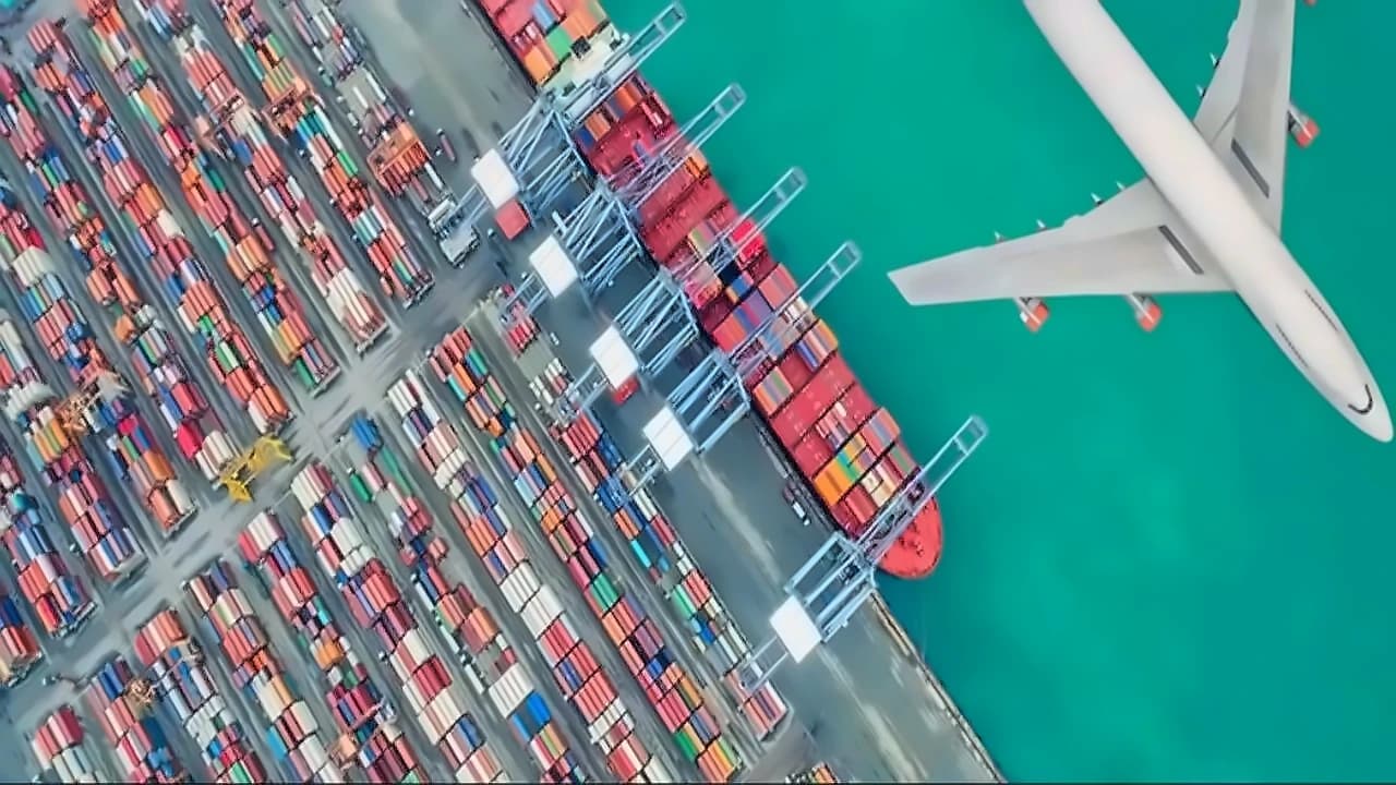India's goods exports hit record $442 billion in FY26