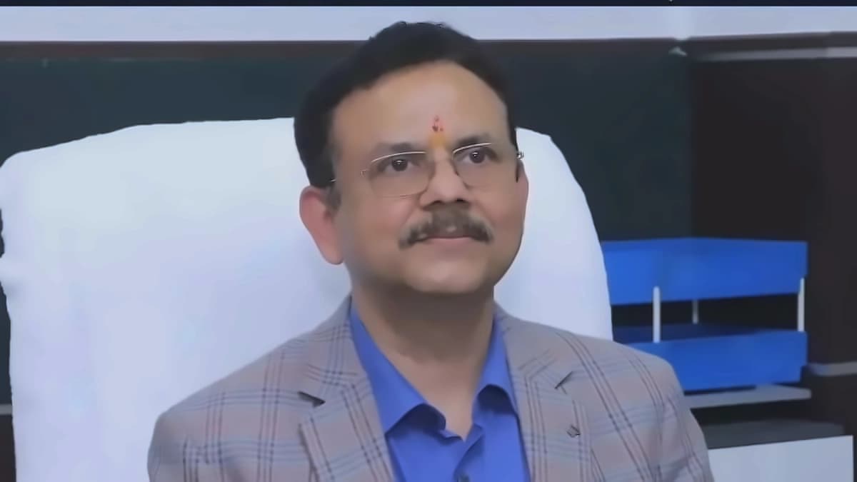 IRCTC CMD Sanjay Kumar Jain resigns, stock down 0.55%