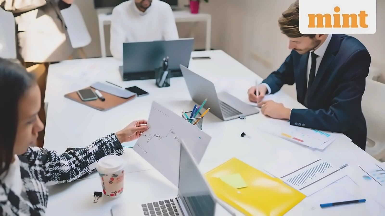 IT Giants Delay Fresher Onboarding Up to 18 Months Amid AI Impact