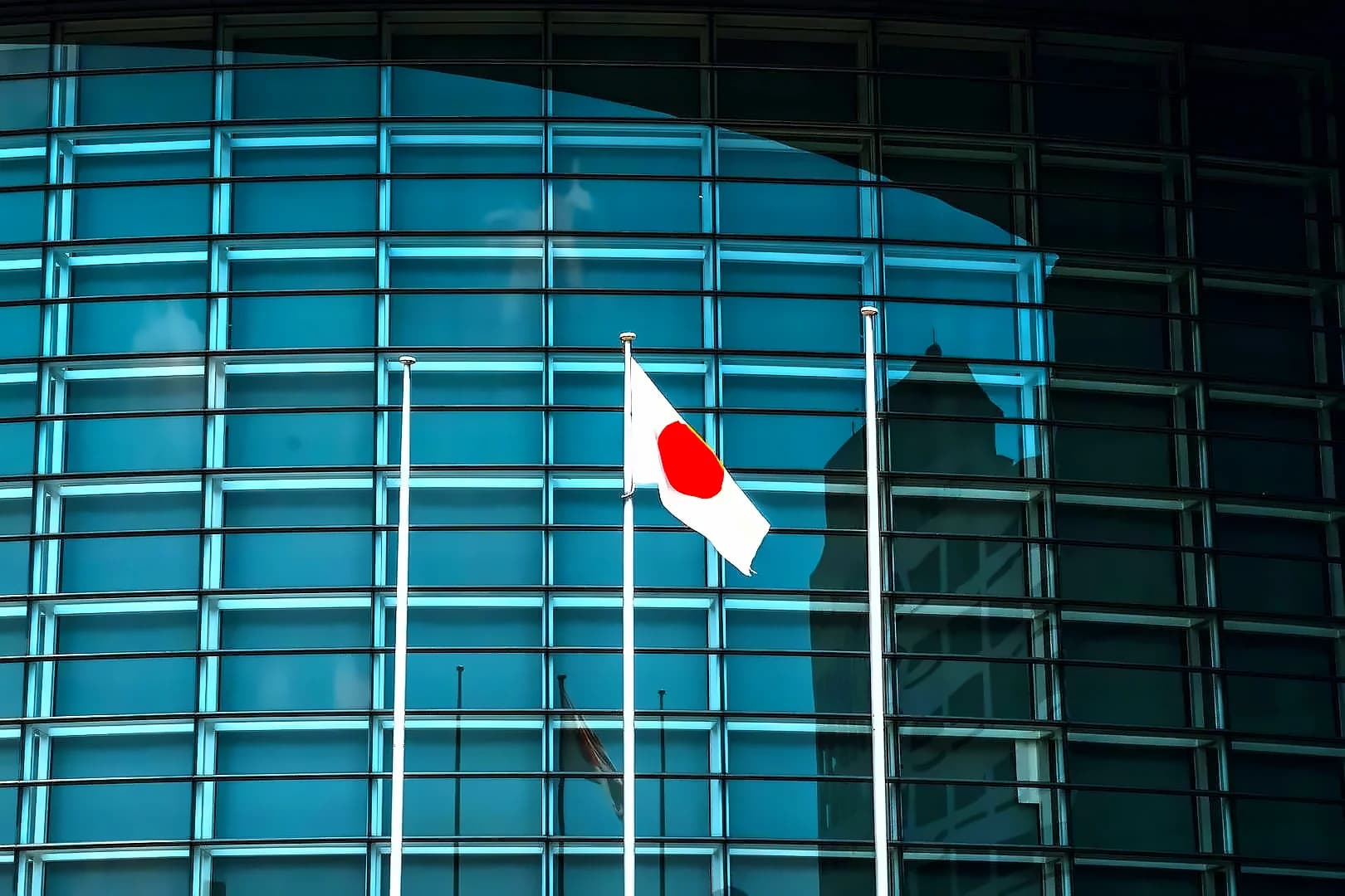 BOJ Faces Dual Threat as Yields Rise Amid Oil Shock Risks