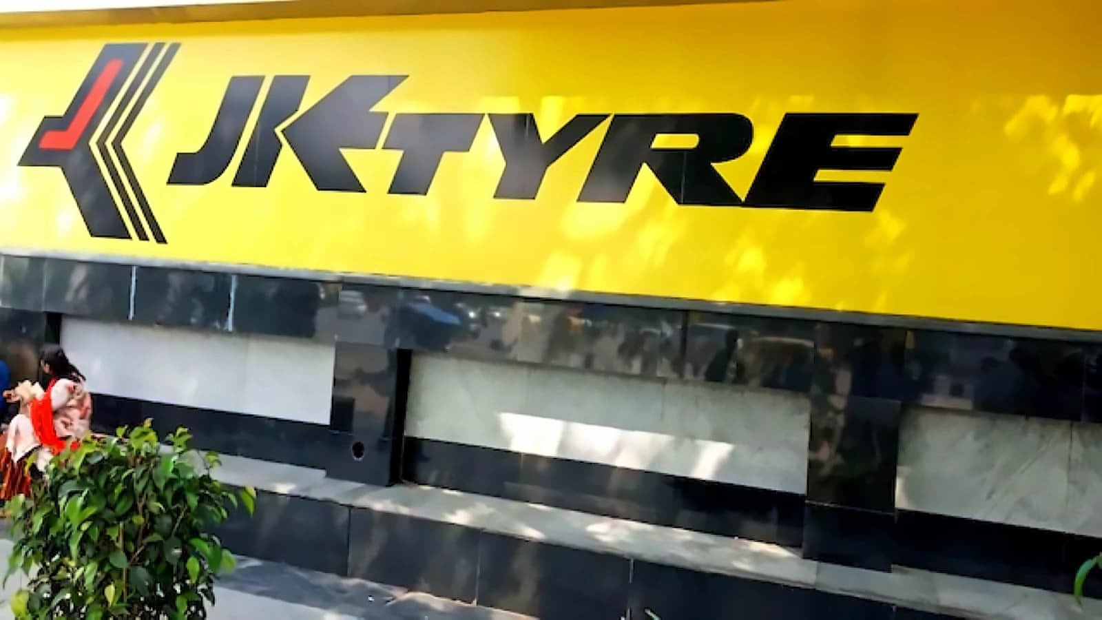 JK Tyre Q1 profit drops 73% to ₹44.1 crore on West Asia crisis