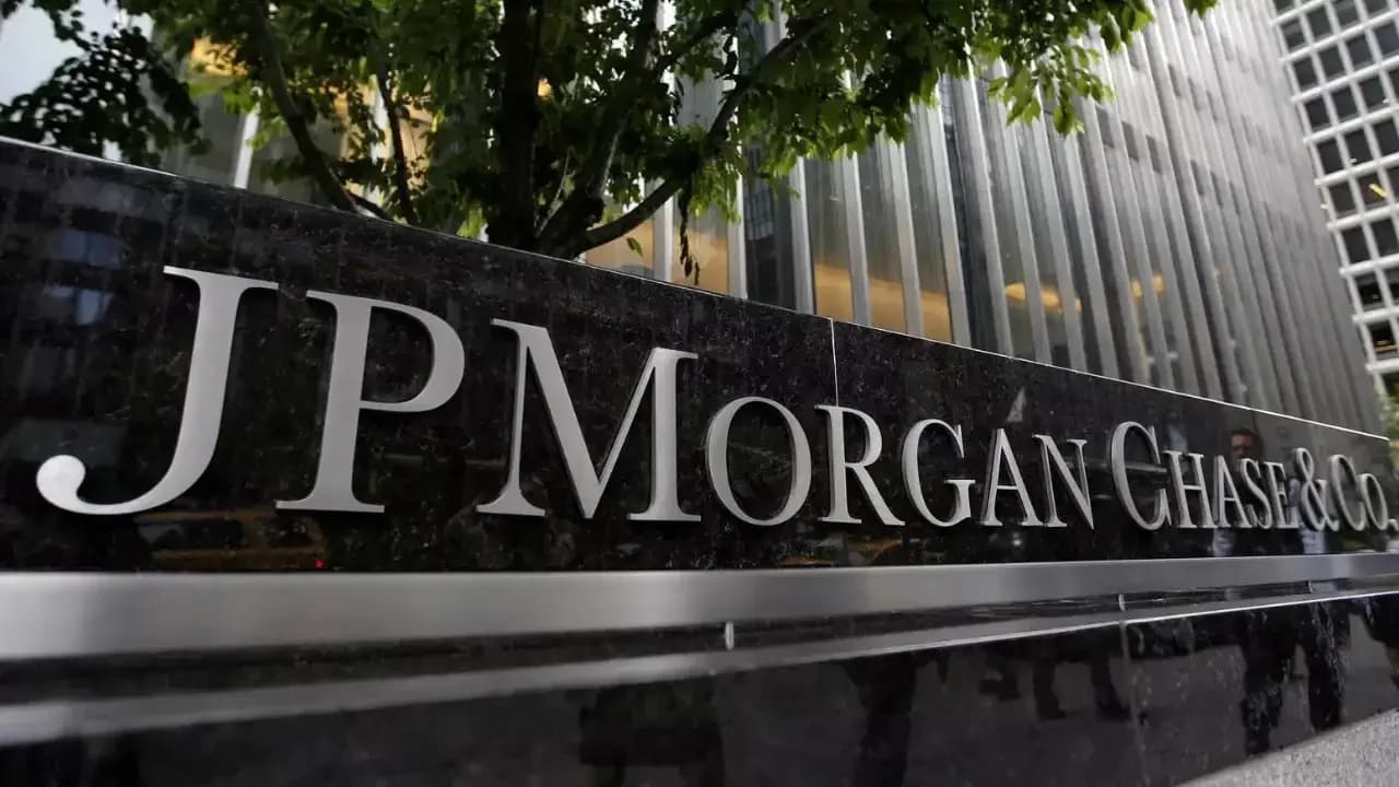 Fed rate hike timeline shifts as oil prices and geopolitical tensions drive policy concerns