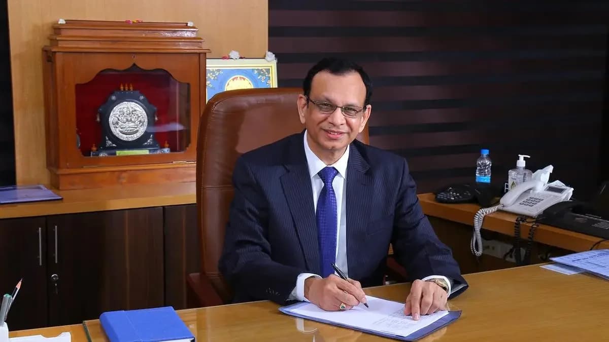 Karur Vysya Bank opens 900th branch in Chennai