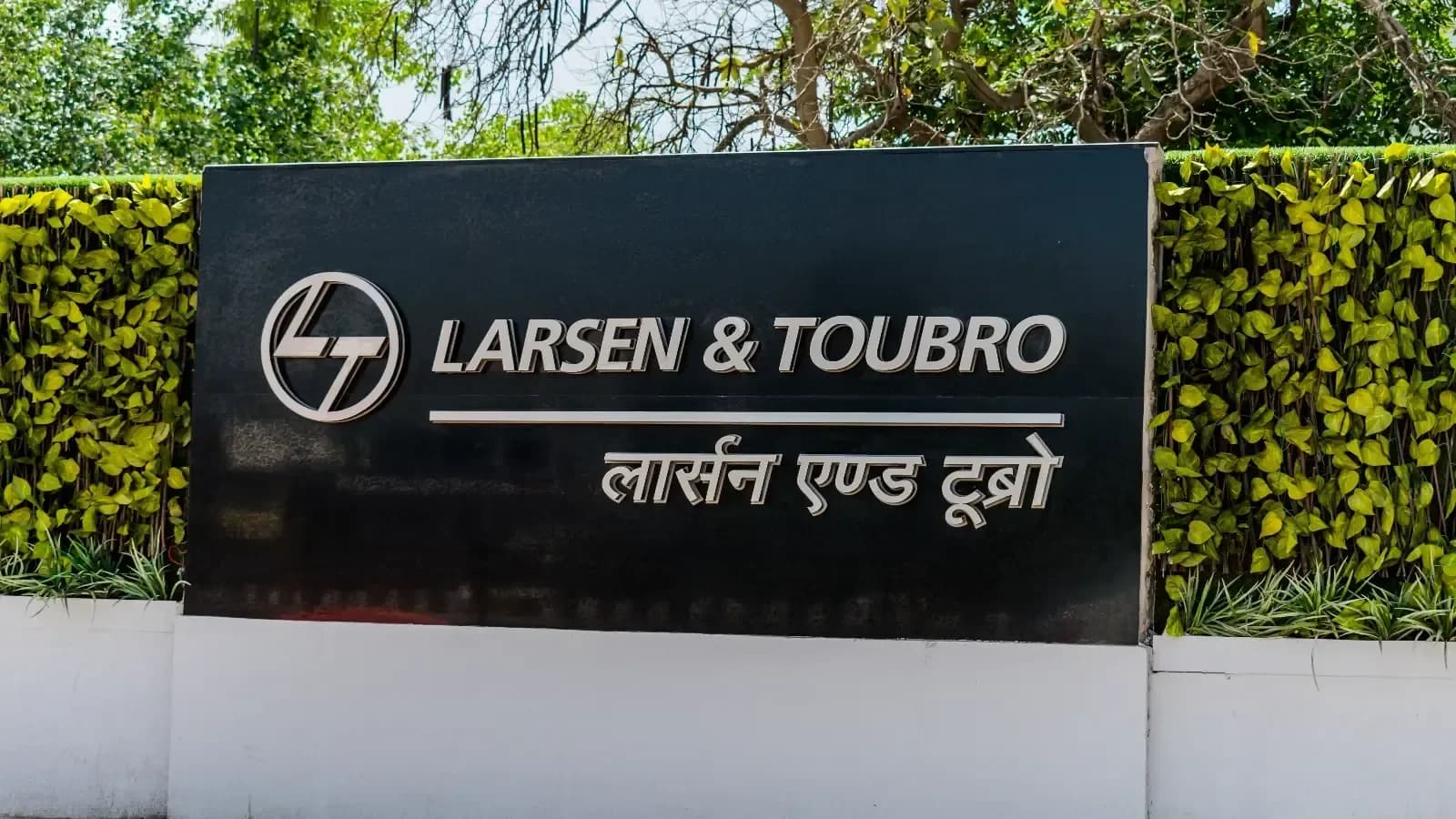 L&T Secures ₹2,500-5,000 Cr ONGC Offshore Order