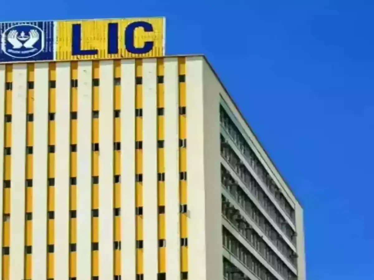 LIC appoints Shatmanyu Shrivastava as new CFO amid regulatory scrutiny
