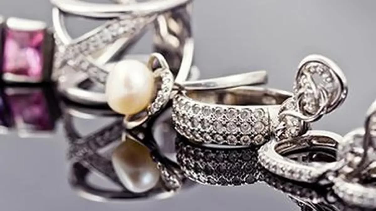 MMTC-PAMP launches India's first organised silver buyback