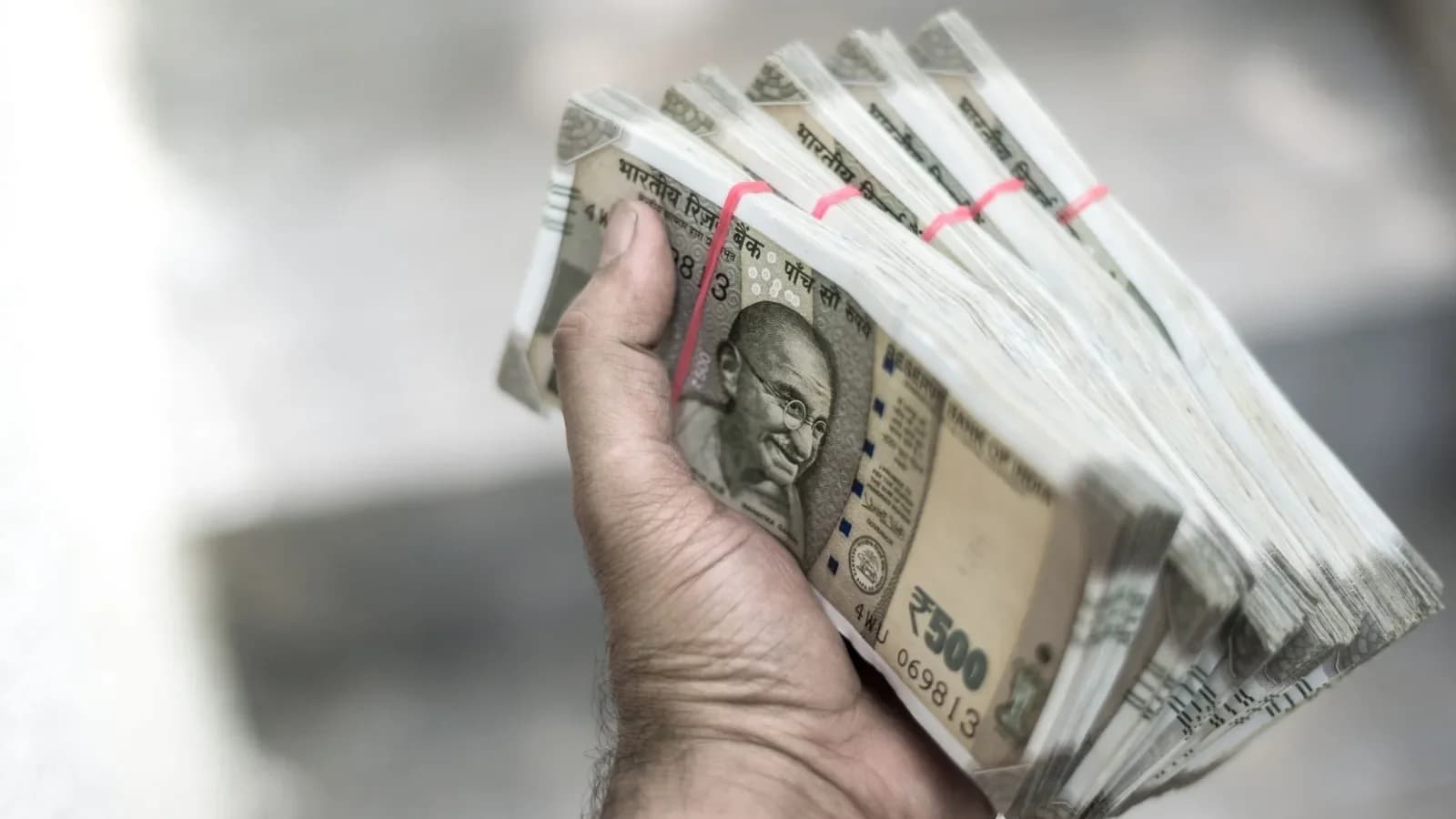 Multi-cap funds: 10-year SIP returns analysis