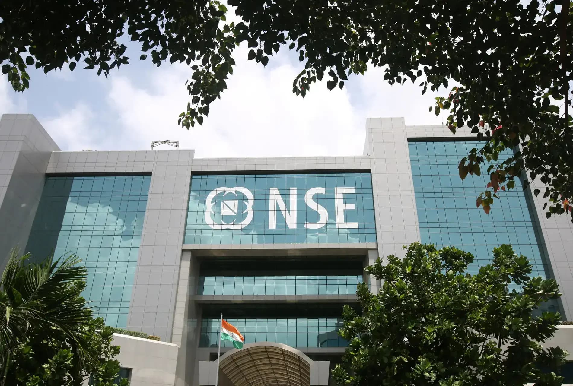 NSE crosses 13 crore investor mark in 7 months