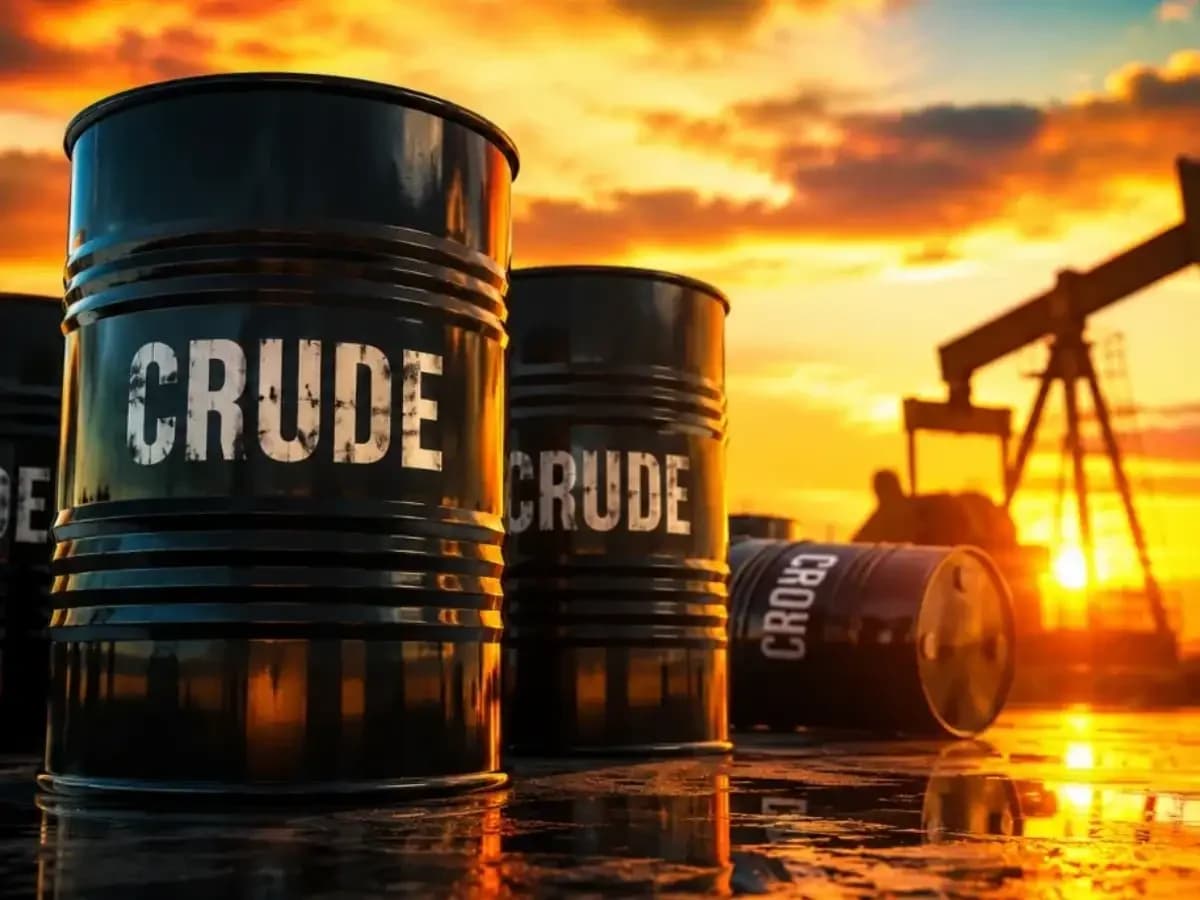 Oil prices surge 5% to $105 as Brent tops $104 amid Iran strike reports