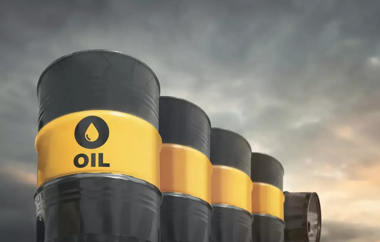 Oil prices steady near $104-$98 as Trump doubts Iran ceasefire; Brent at $104+
