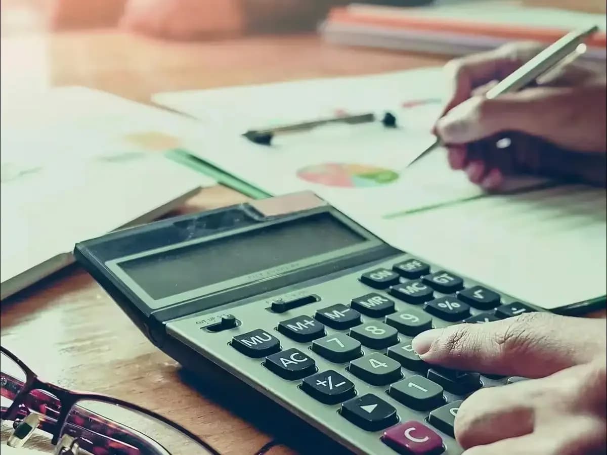 Private credit deals plunge 61% to $3.5B in H1 2026