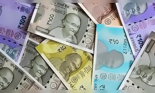 RBI intensifies rupee speculation crackdown after initial measures fail