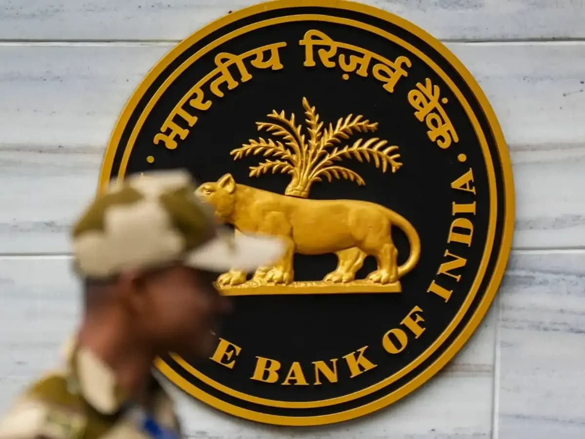 RBI Distances Itself from Bank Deposit Ratings