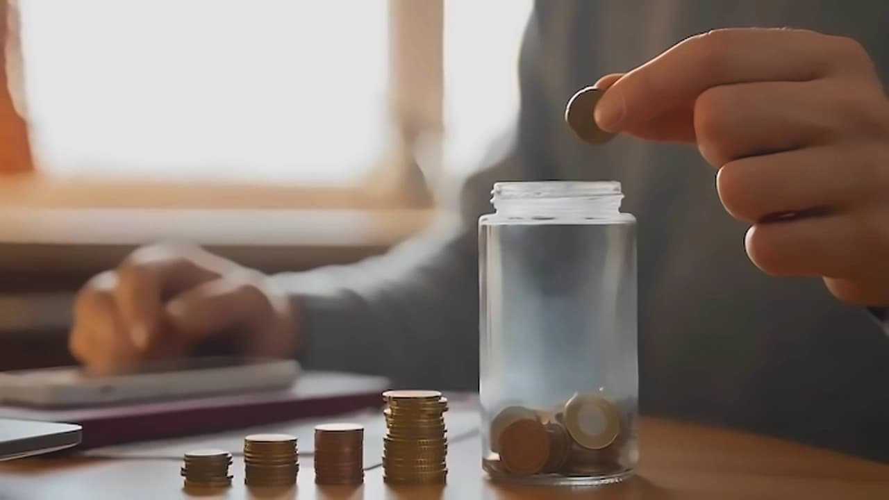 Rs 10L Investment: 30 vs 40 - Decade Costs Rs 2 Crore