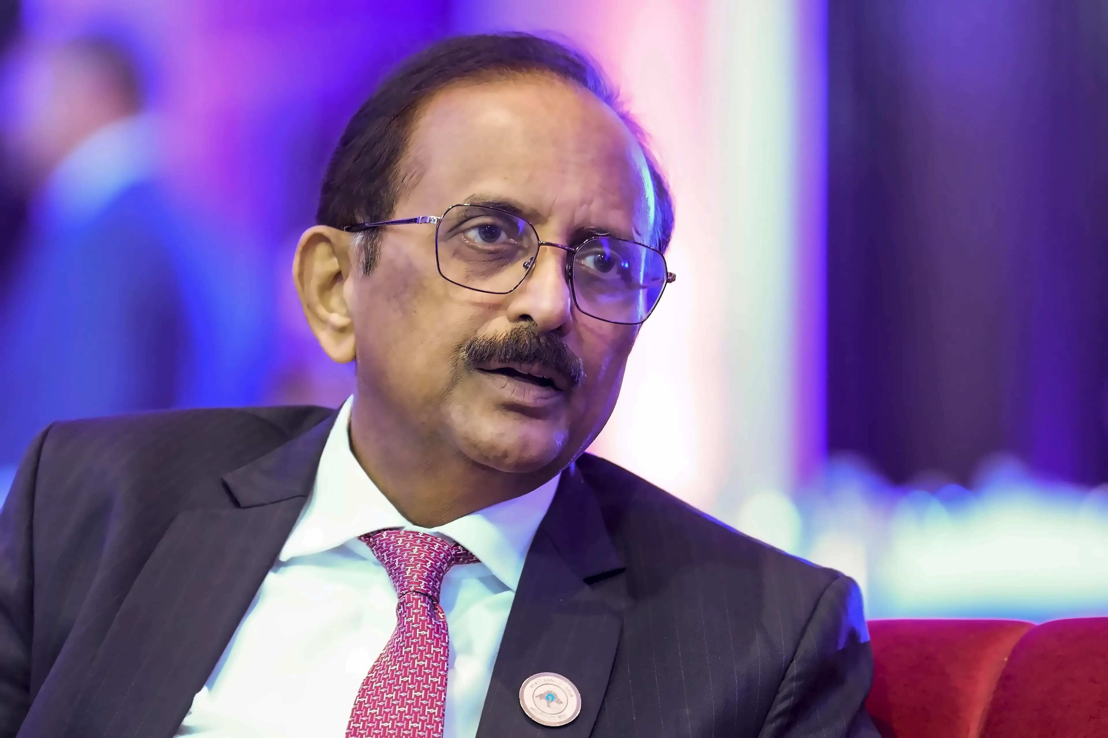 SBI Chairman Sets ₹200 Trillion Target by 2030, Expands Overseas