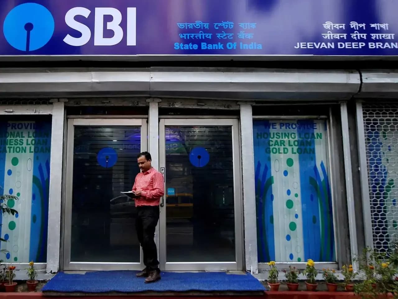 SBI launches AI-powered digital banking innovations for 53 crore customers