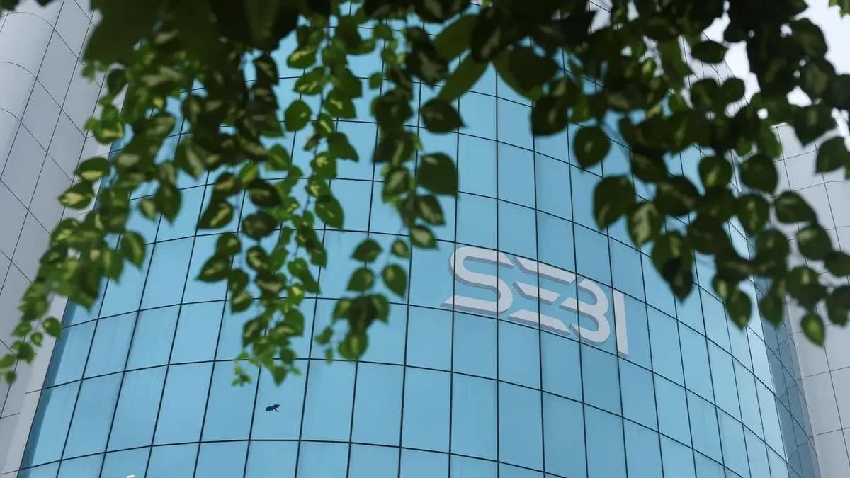 SEBI Clears 4 IPOs Worth ₹1,840 Crore as India Builds First Semiconductor Plant
