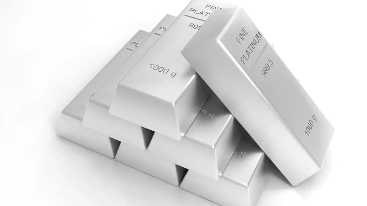 Silver rebounds to ₹2.26 lakh/kg on Fed Chair remarks, weak US jobs