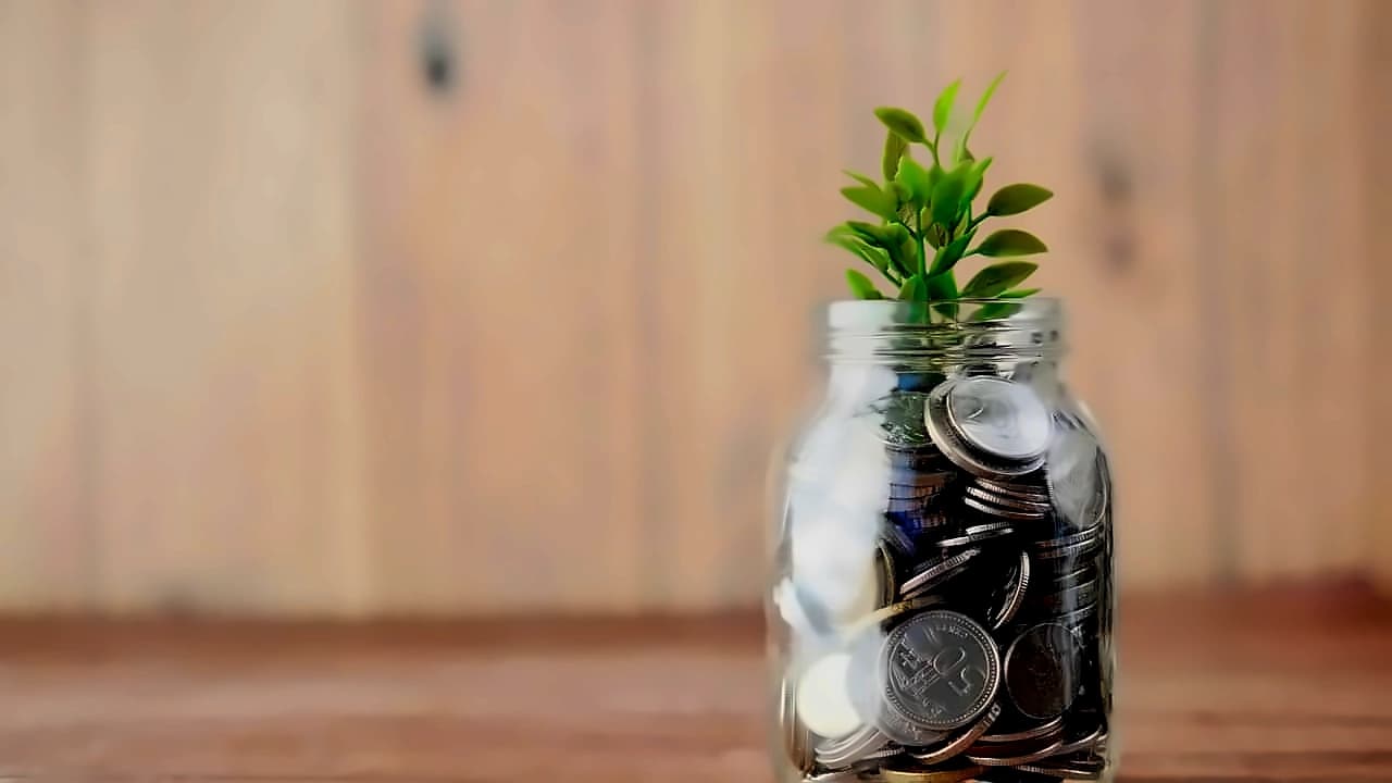 Sweep-in FD vs Liquid Funds: Emergency Fund Comparison